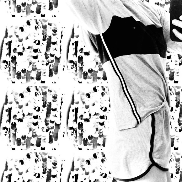 A FINE LINE | S | Crop Raw Hem Hoodie Pullover Bell Striped Colorblock Trim Top - Picture 5 of 16